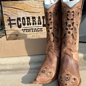 Corral Vintage cowboy/girl boots